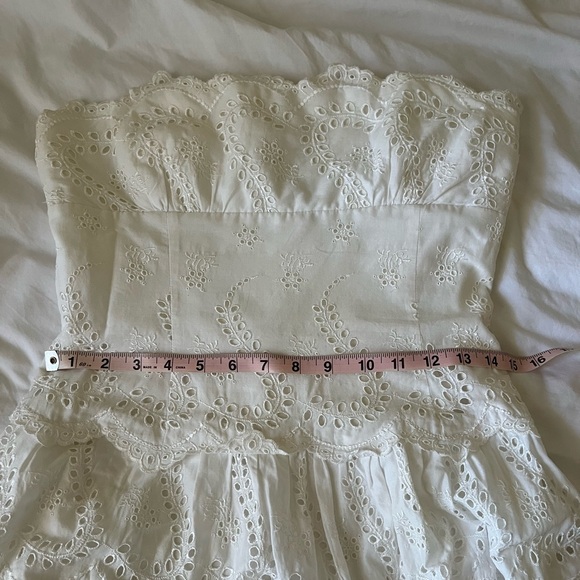 BCBG MAXAZRIA White Eyelet Strapless Dress
Petite - Picture 6 of 9